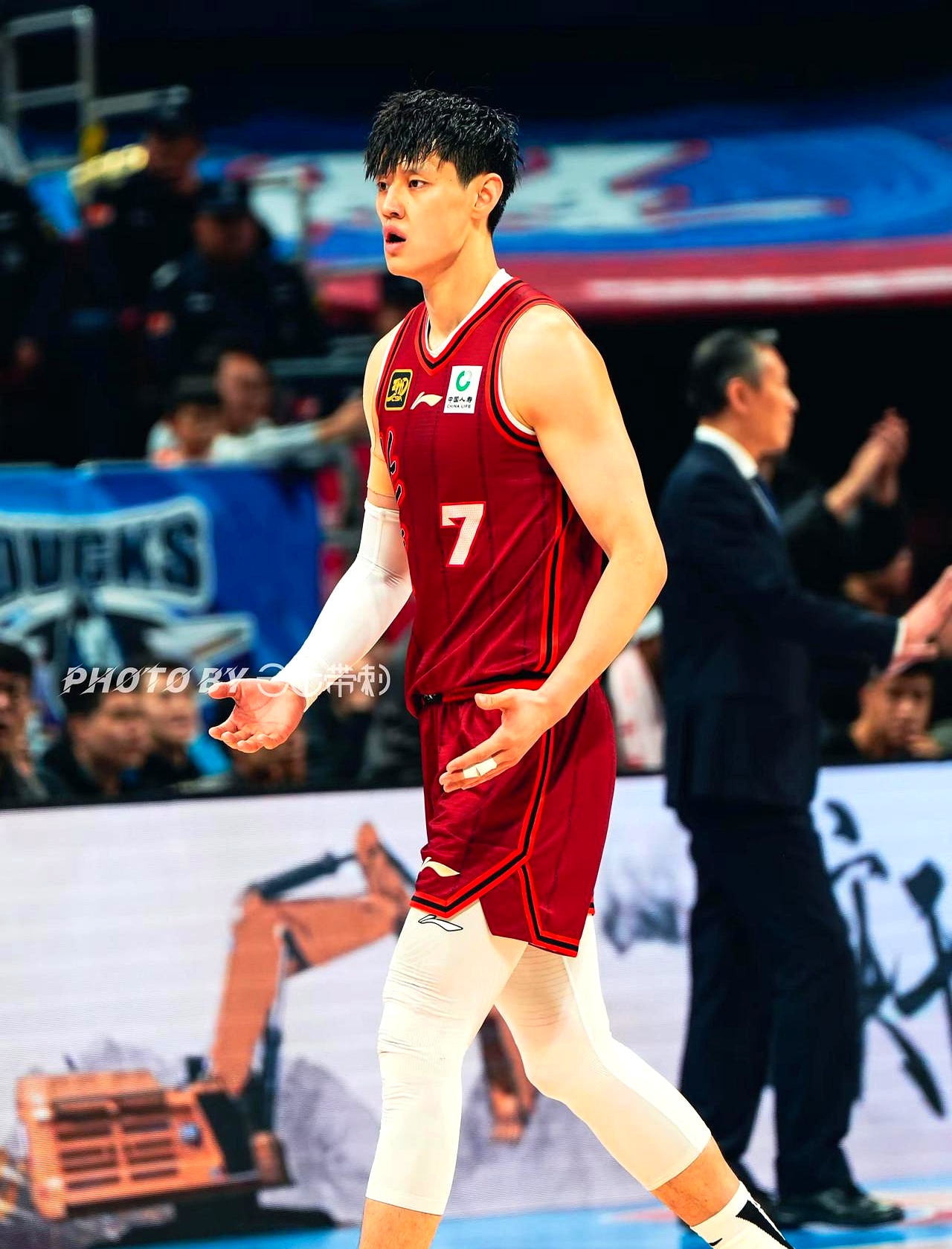 包含转折点！北京首钢队长鼓劲；NBA常规赛清晨攻防权衡；赛场秩序良好；球探报告显示潜力的词条