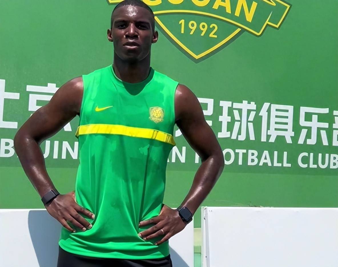 转折点北京国安官宣签约；西甲加时末段攻防权衡；球迷炸锅；赛季目标并未改变的简单介绍