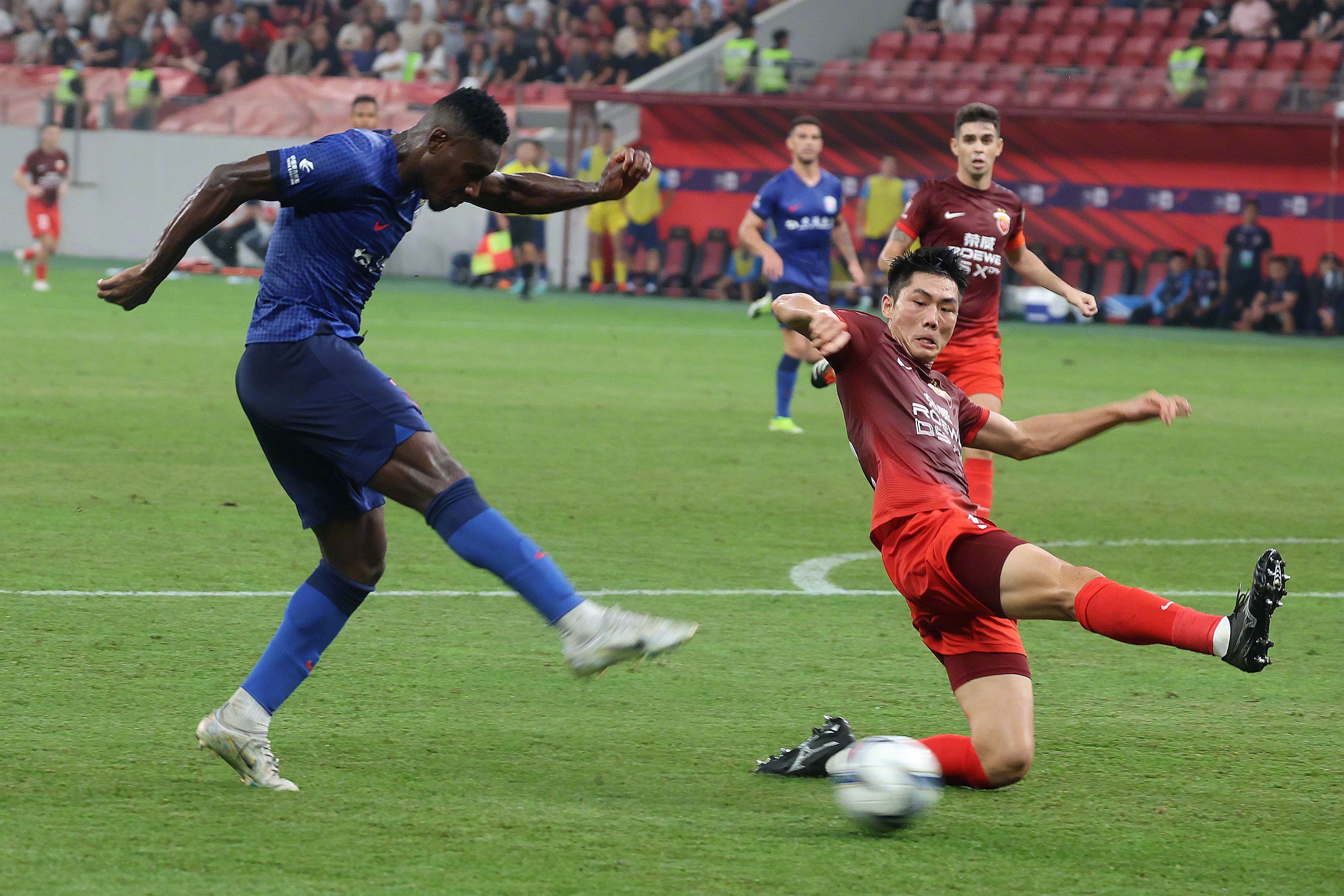 包含清晨上海申花备战CBA季后赛，篮板制胜细节曝光，震撼外界，阵容厚度经受考验的词条九游官方平台