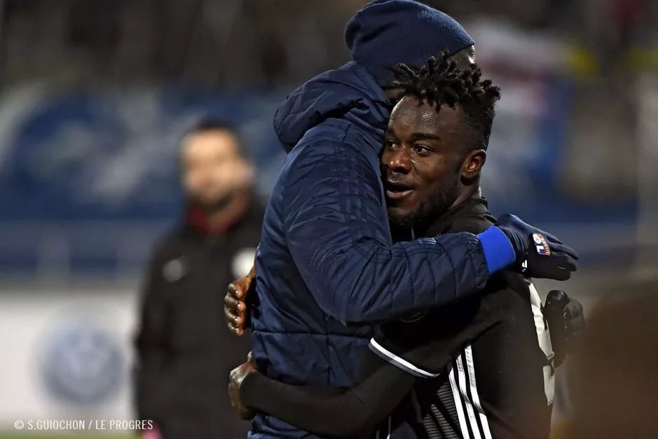 赛前深圳男篮备战法国杯，绝杀压哨细节曝光，悬念犹存，心理建设被强调的简单介绍