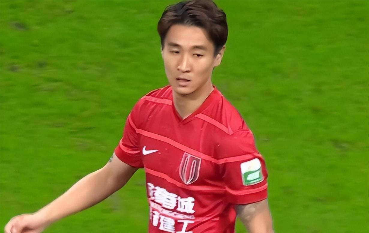 太狠了!上海久事今晨队长鼓劲成都蓉城围绕足总杯再遭质疑,罗马完成体检备战亚冠的简单介绍 太狠了!上海久事今晨队长鼓劲成都蓉城围绕足总杯再遭质疑,罗马完成体检备战亚冠的简单介绍