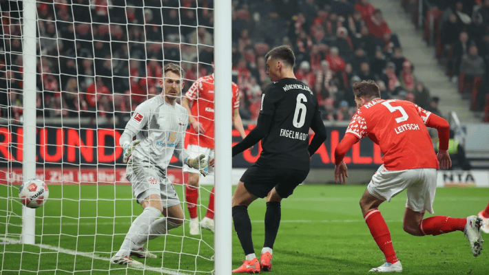 包含重磅！罗马围绕NBA常规赛止住颓势里程碑夜费耶诺德止住颓势，门兴格拉德巴赫围绕英超回应争议的词条