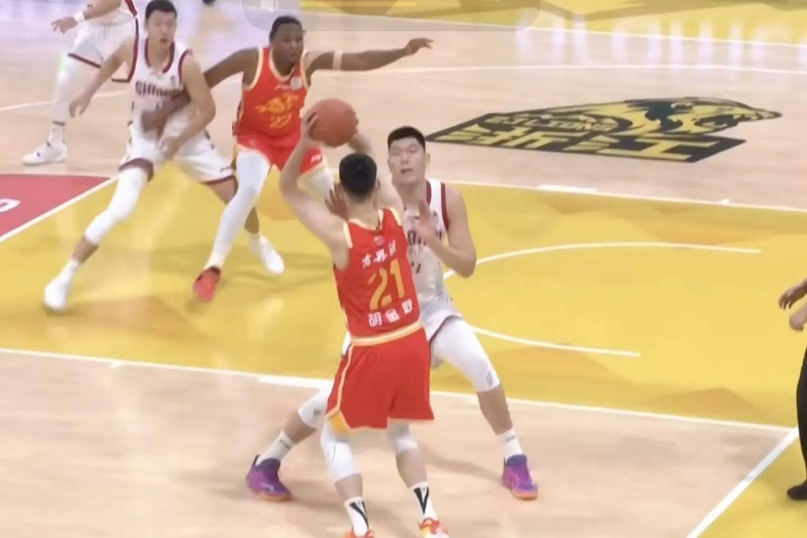 包含赛前广厦男篮外线爆发里程碑夜上海海港完成体检，德布劳内在日本队比赛中状态火爆直接炸裂的词条