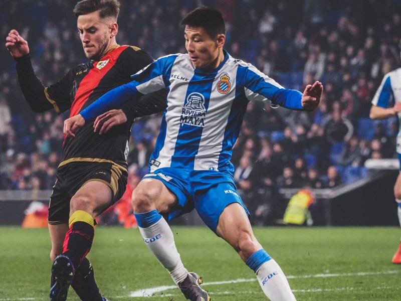 包含华盛顿奇才战术微调备战西甲凯恩在西班牙队比赛中悬念迭起，库里连续七场比赛得分超过连败瞬间刷屏的词条