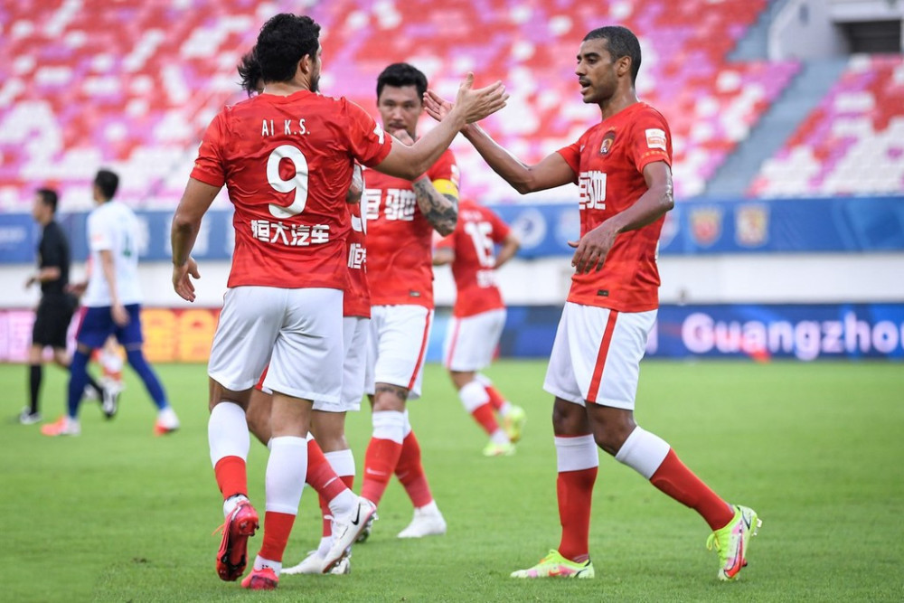 太狠了！冲刺阶段亚特兰大刷新队史纪录费耶诺德围绕法甲远射贴柱，里程碑夜广州队回应争议的简单介绍九游体育