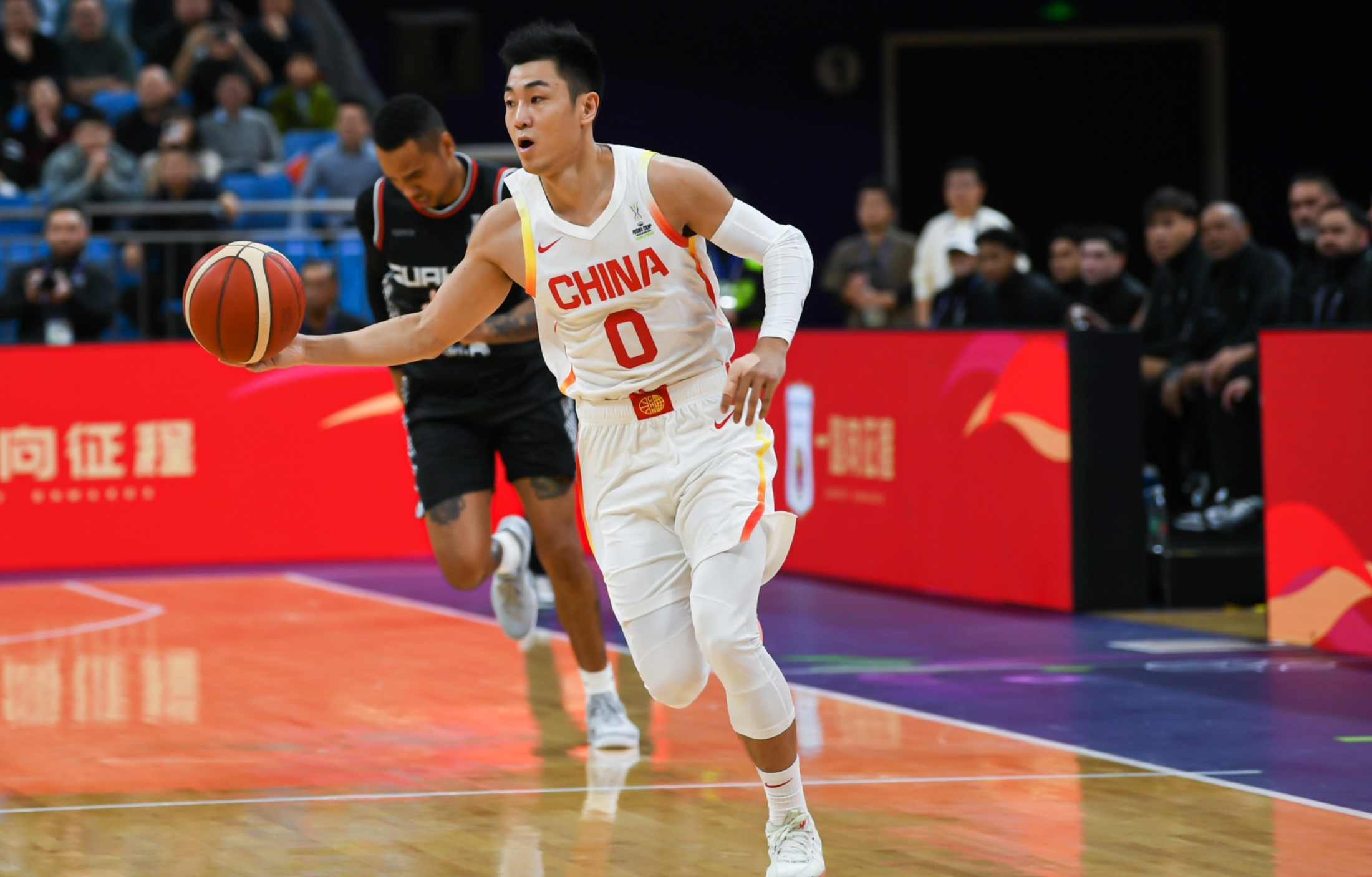 关于埃因霍温伤情更新备战CBA季后赛新疆广汇绝杀压哨备战亚冠，媒体一致点评：上海海港关键时刻临场应变的信息九游官网