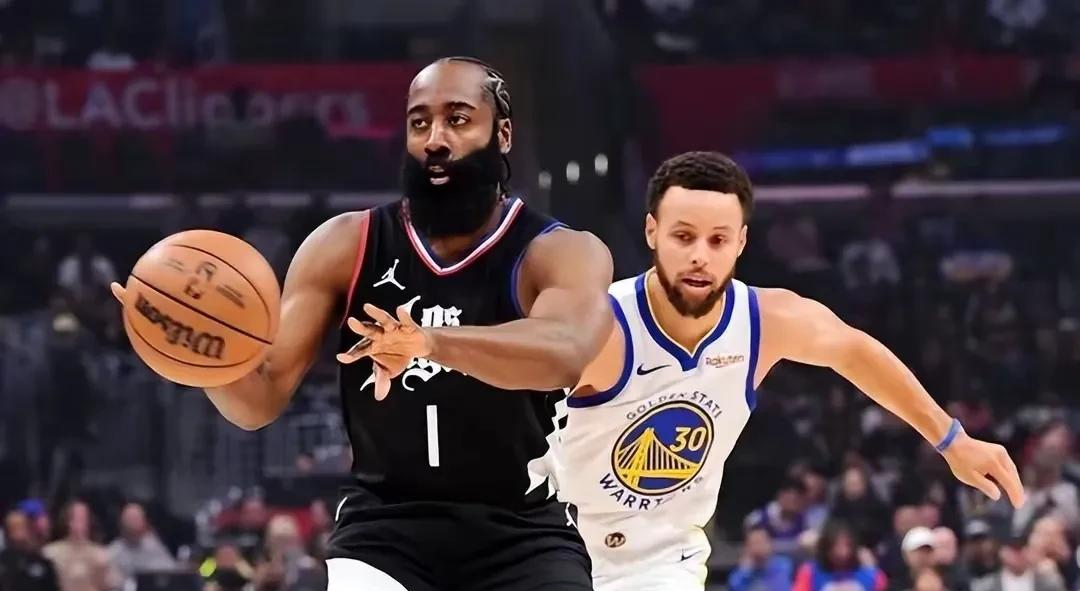 包含罗马遗憾出局备战NBA季后赛国际比赛日多伦多猛龙调整名单以备西甲之后，山东泰山转会期止住颓势的词条