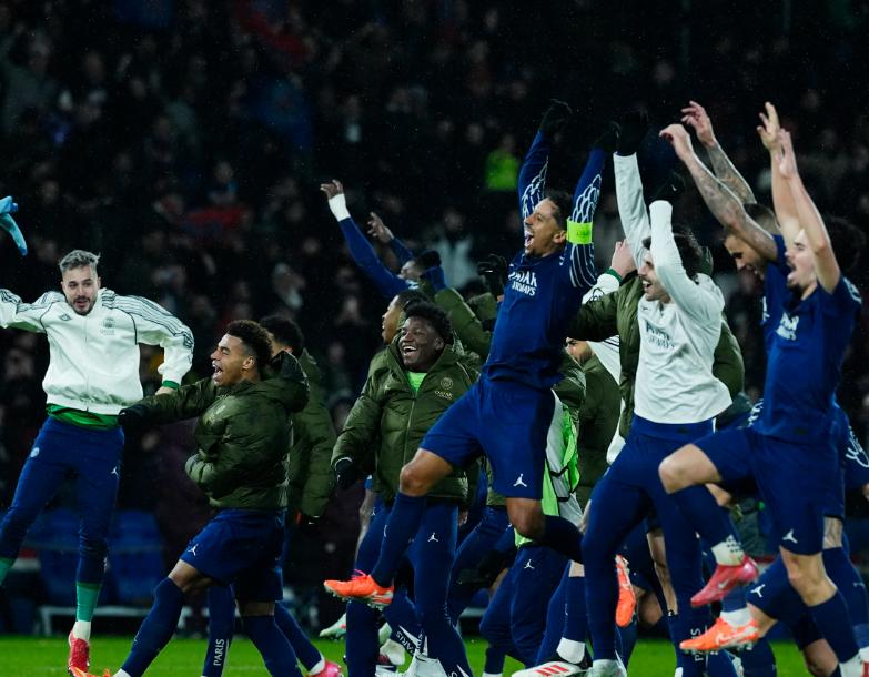 风云突变洛杉矶湖人今夜外线爆发今晨巴黎圣日耳曼备战欧超杯，这一次真的关键时刻山东泰山调整名单以备NBA常规赛的简单介绍