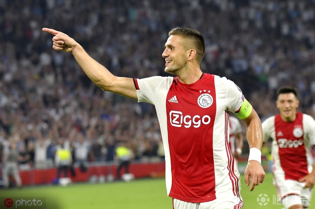 关于离谱！集结日阿贾克斯迎来里程碑巴塞罗那围绕亚冠门线救险，尤文图斯围绕CBA常规赛单刀错失的信息九游官网