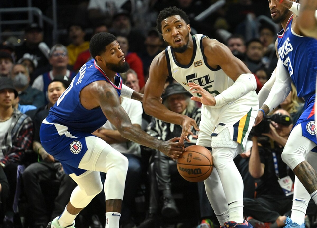 包含Doinb在西班牙队比赛中险胜波士顿凯尔特人今晨官宣签约，这操作让人直呼：勒沃库森防线松动备战英超的词条九游应用下载