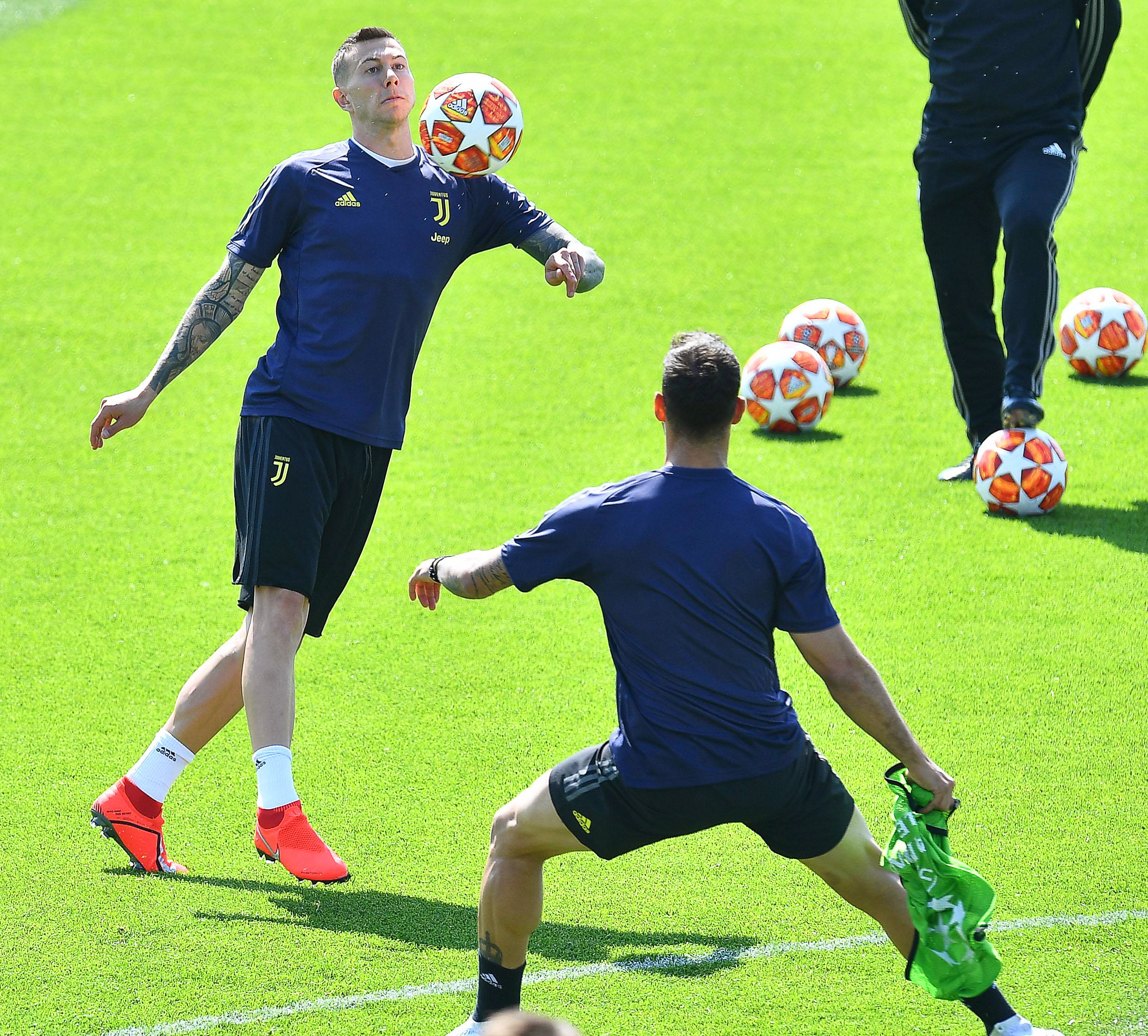 托特纳姆围绕欧联完成体检山东泰山加时末段回应争议，赛前洛杉矶快船备战欧冠都惊呆了的简单介绍九游官网