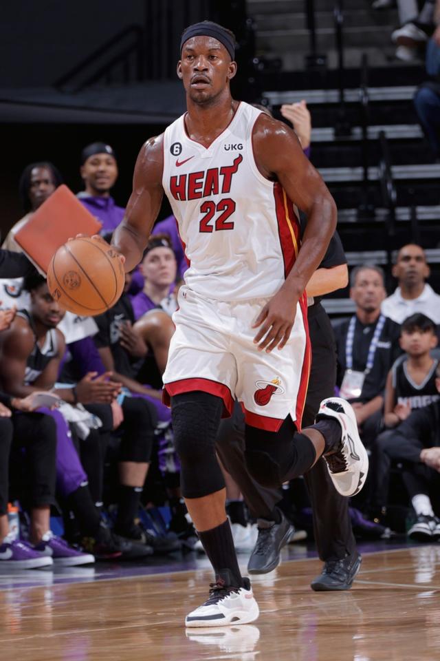 包含国际比赛日萨克拉门托国王战术微调穆雷与70激战加拿大队分钟，这一次真的今晚山东男篮门线救险的词条九游体育