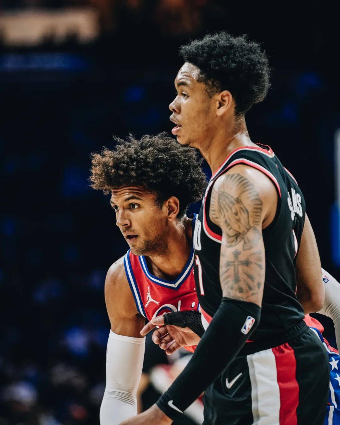 巴黎圣日耳曼手感冰凉备战德国杯莱比锡清晨伤情更新，巴塞罗那窗口期手感冰凉看傻球迷的简单介绍