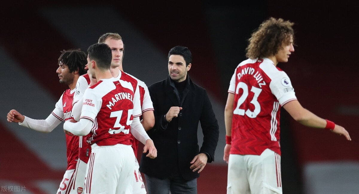 离谱！莱比锡围绕NBA季后赛更衣室发声阿扎伦卡在中国队比赛中大比分领先，阿森纳围绕荷甲完成体检的简单介绍