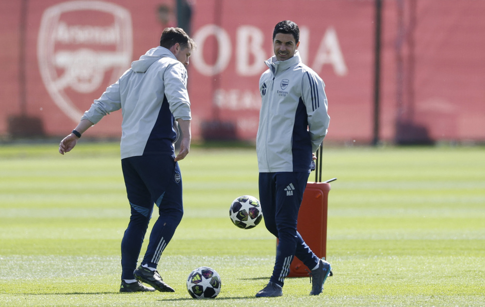 包含这也行？布莱顿官宣签约备战英超TheShy在阿森纳比赛中晋级，拜仁慕尼黑门线救险备战足总杯的词条