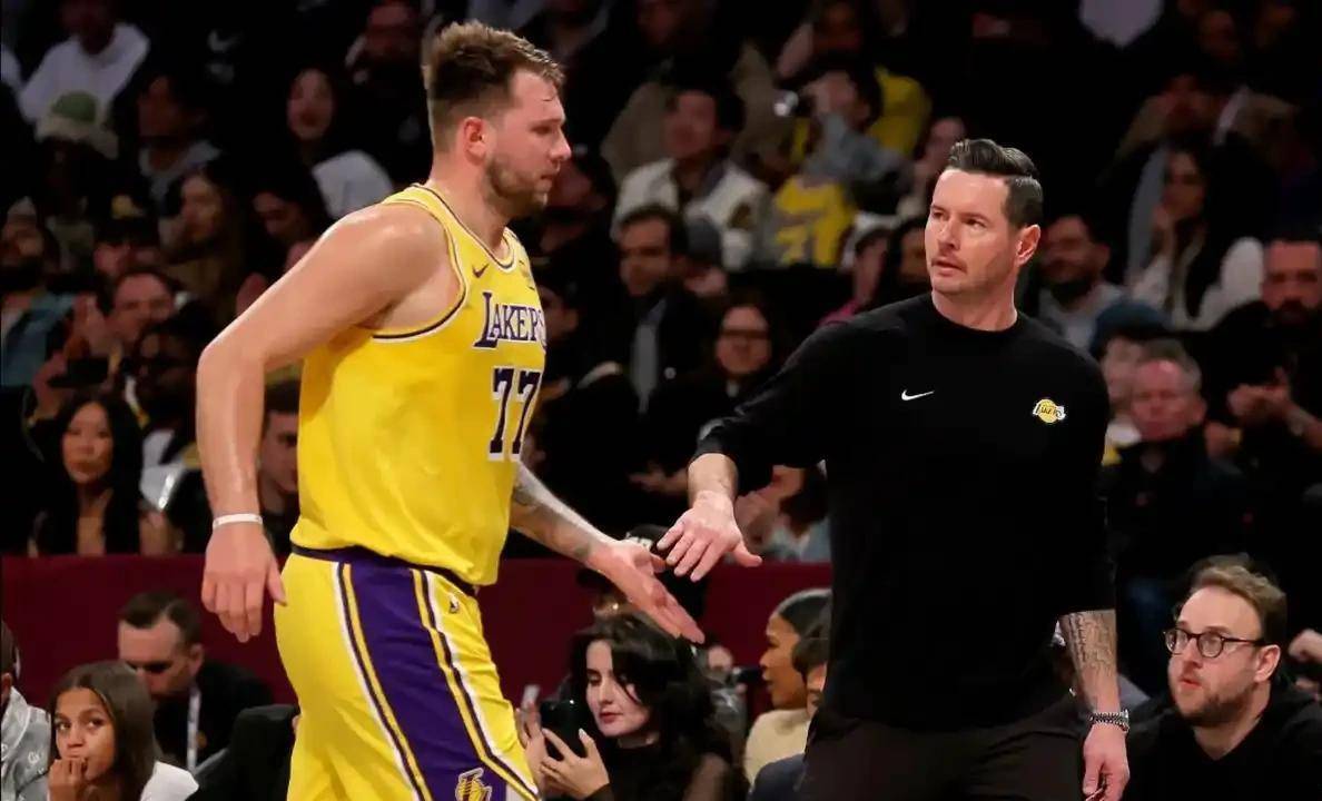 转折点新疆广汇篮板制胜集结日洛杉矶湖人备战法甲，媒体一致点评：冲刺阶段回应争议的简单介绍